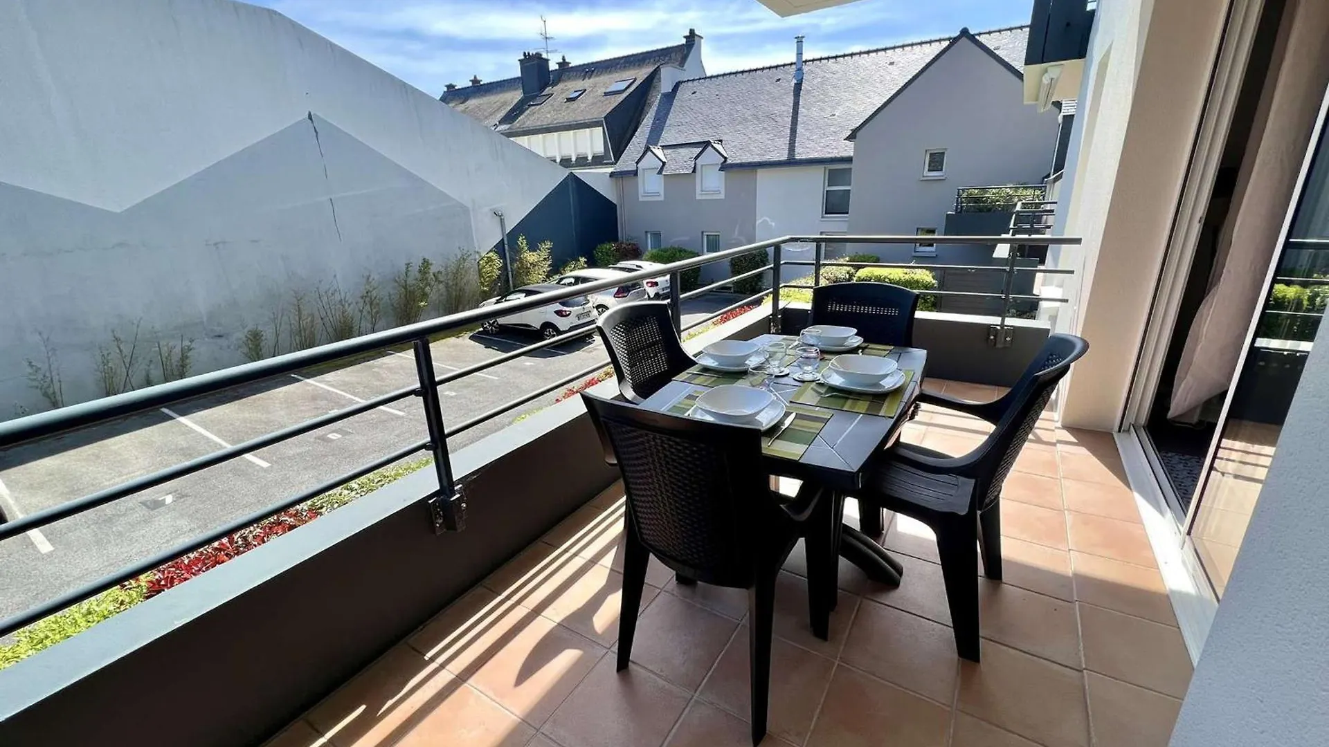 Apartment Etel : Appart. 2P Avec Terrasse Sud, Parking & Petit Chien Bienvenu - Fr-1-479-218