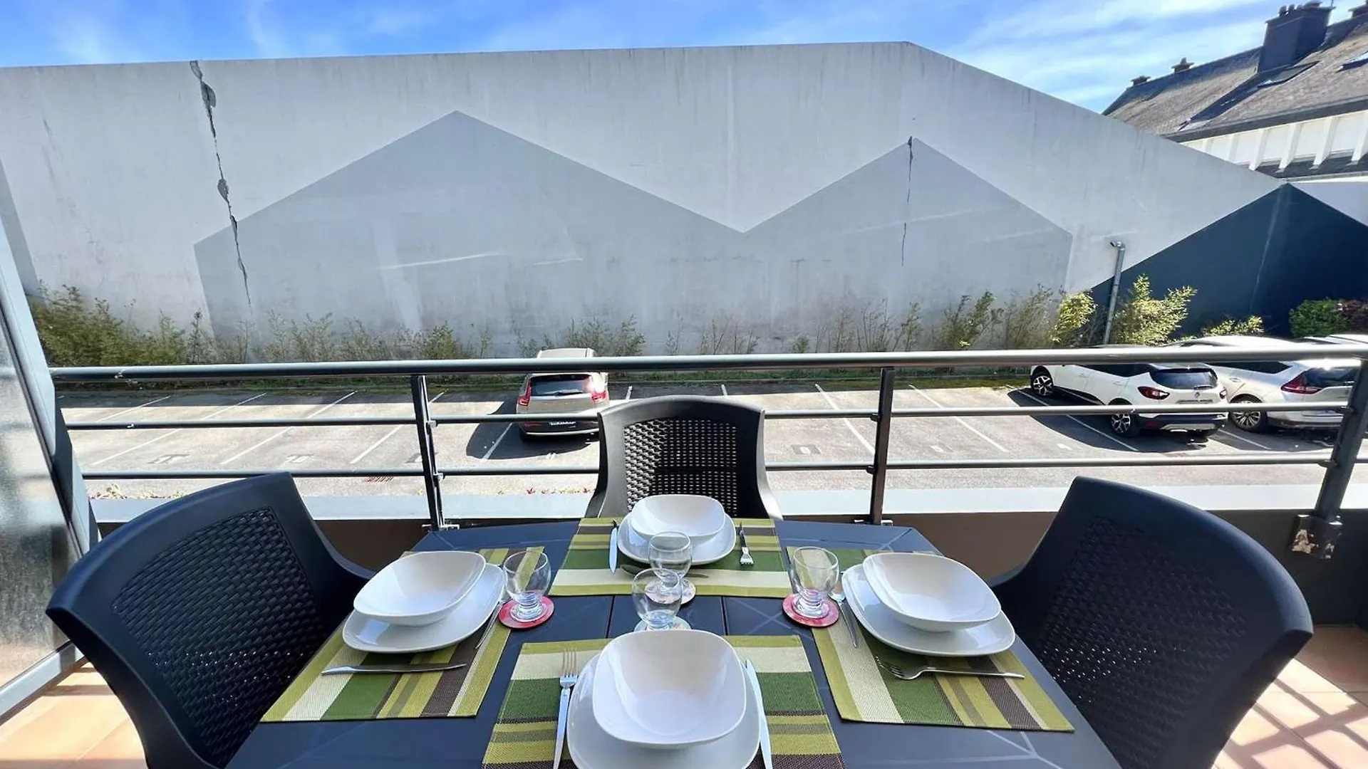 Etel : Appart. 2P Avec Terrasse Sud, Parking & Petit Chien Bienvenu - Fr-1-479-218 France