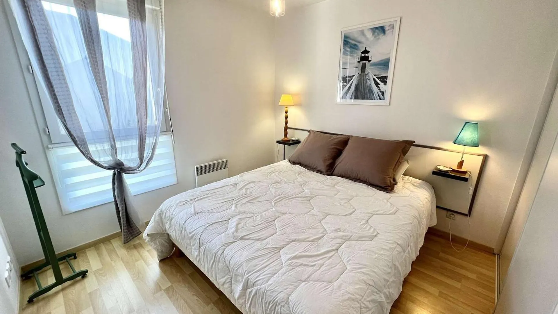 Etel : Appart. 2P Avec Terrasse Sud, Parking & Petit Chien Bienvenu - Fr-1-479-218 0*,  France